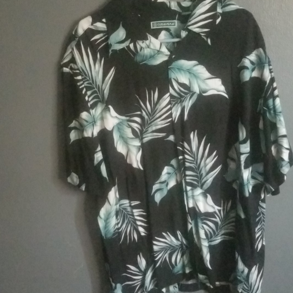 Button up - Picture 2 of 2